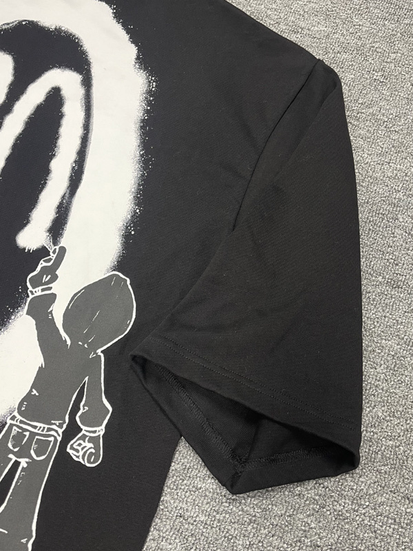 black street tâshirt